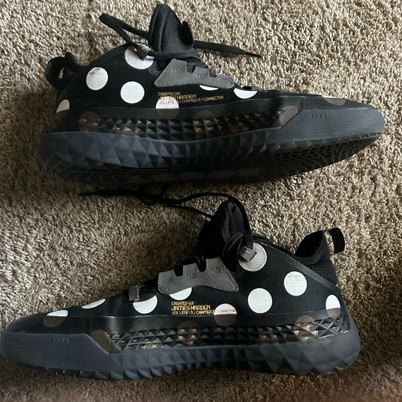 Harden vol 5 Polka Dots - Picture 2 of 5